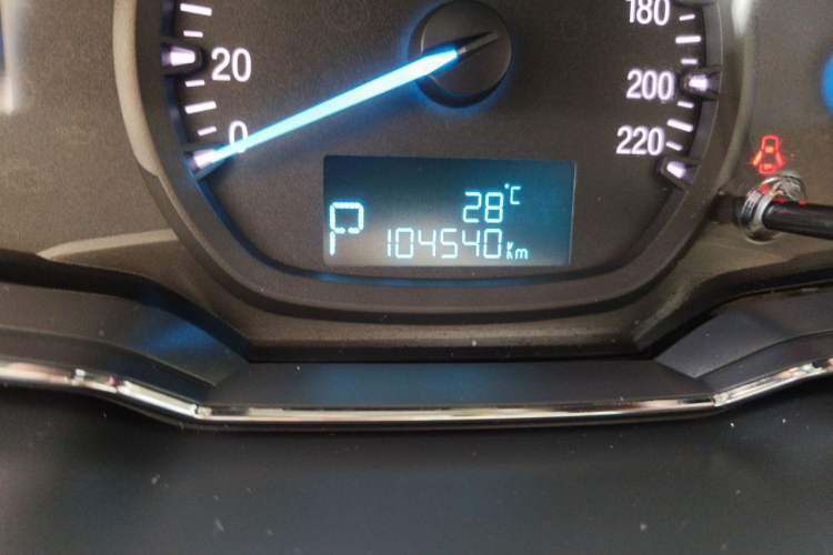 Used Ford Escort 2017 Happiness Edition 1.5L Automatic Fashion Version Odometer Close Up