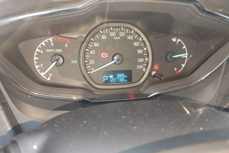 Used Ford Escort 2017 Happiness Edition 1.5L Automatic Fashion Version Odometer Close Up