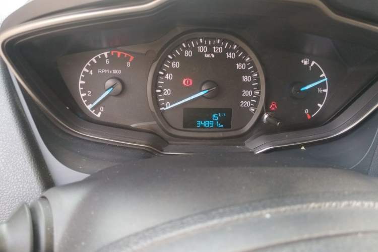 Used Ford Escort 2017 Revised Version 1.5L Manual Comfort Edition Odometer Close Up