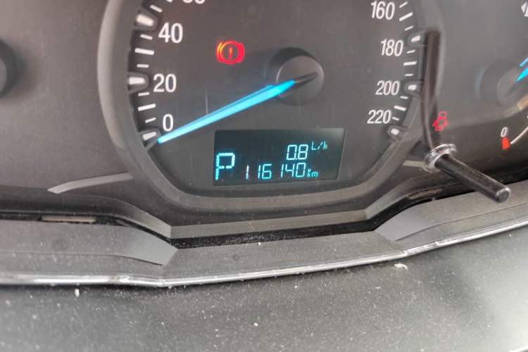 Used Ford Escort 2017 Happiness Edition 1.5L Automatic Fashion Version Odometer Close Up