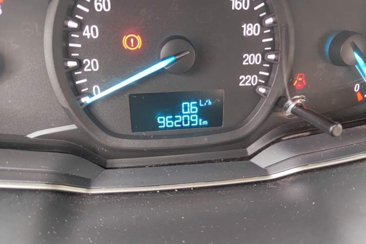 Used Ford Escort 2017 Revised Version 1.5L Manual Comfort Edition Odometer Close Up