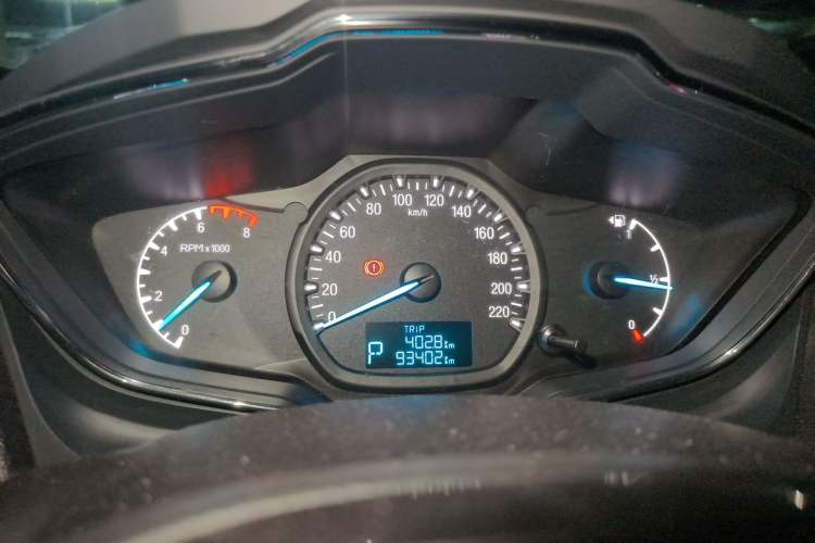 Used Ford Escort 2017 Happiness Edition 1.5L Automatic Fashion Version Odometer Close Up