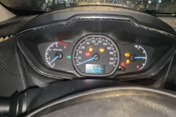Used Ford Escort 2017 Happiness Edition 1.5L Automatic Fashion Version Odometer Close Up