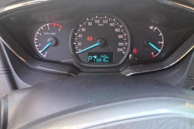 Used Ford Escort 2017 Happiness Edition 1.5L Automatic Fashion Version Odometer Close Up