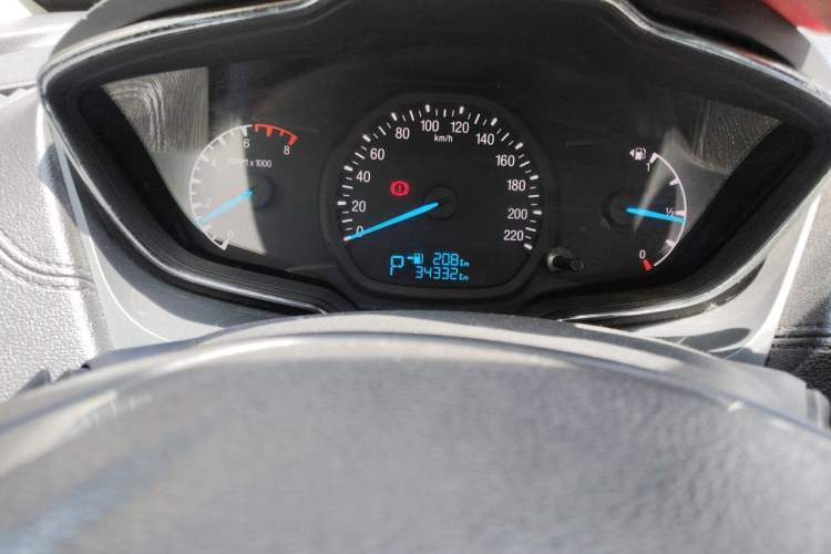 Used Ford Escort 2017 Happiness Edition 1.5L Automatic Fashion Version Odometer Close Up