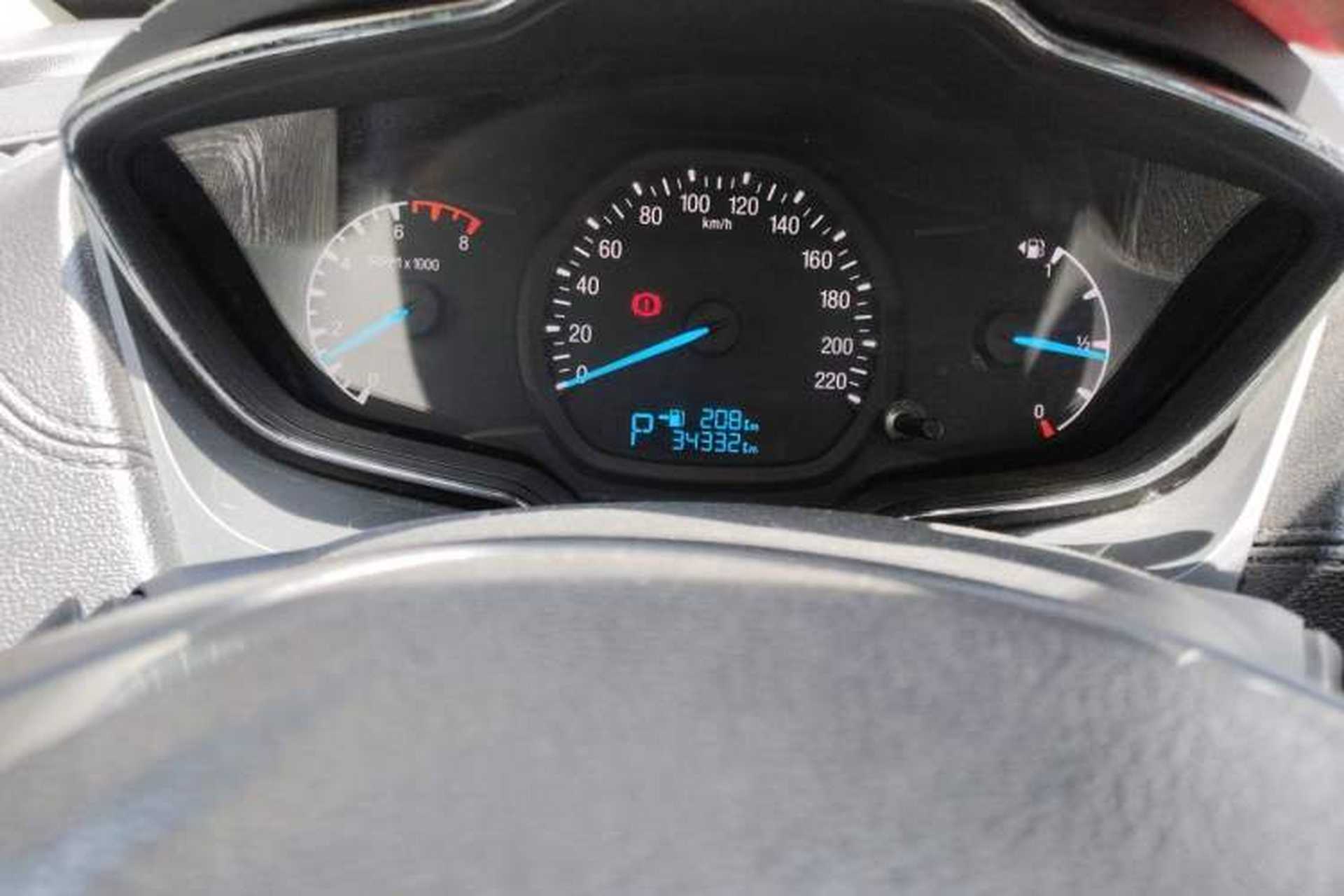 Used Ford Escort 2017 Happiness Edition 1.5L Automatic Fashion Version Odometer Close Up