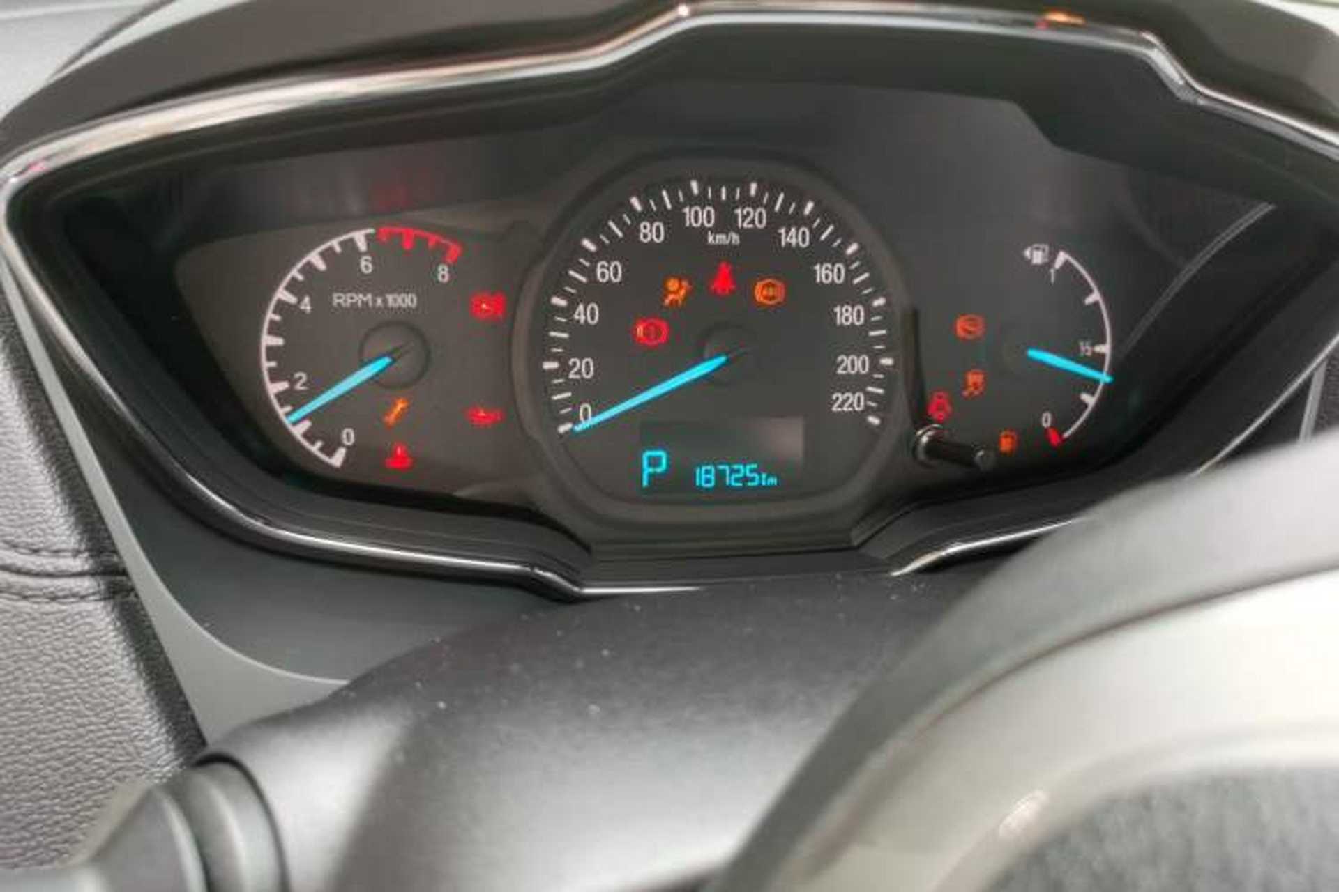 Used Ford Escort 2017 Happiness Edition 1.5L Automatic Fashion Version Odometer Close Up