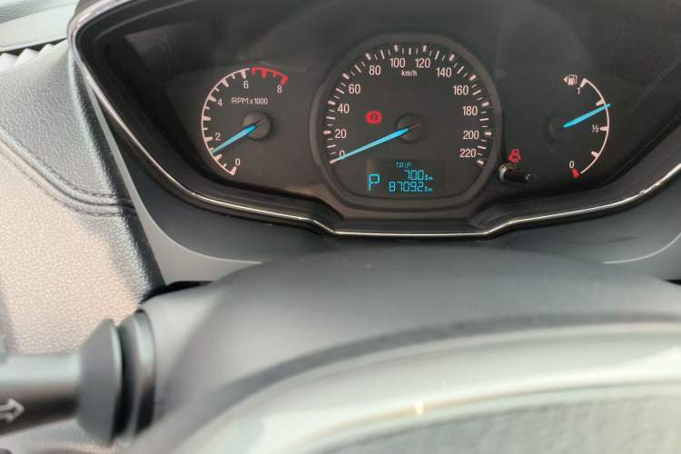 Used Ford Escort 2017 Happiness Edition 1.5L Automatic Fashion Version Odometer Close Up