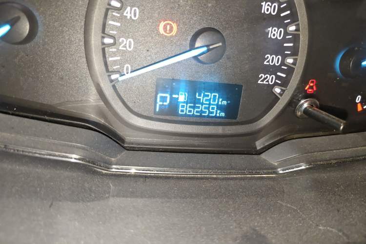 Used Ford Escort 2017 Happiness Edition 1.5L Automatic Fashion Version Odometer Close Up