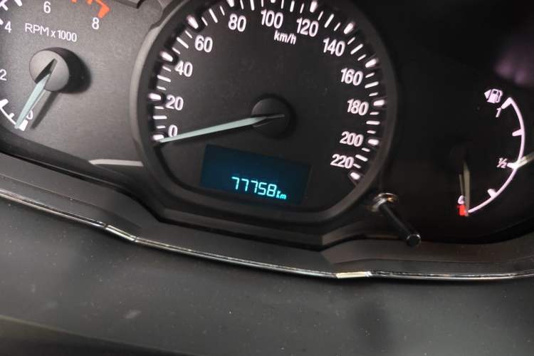 Used Ford Escort 2017 Happiness Edition 1.5L Automatic Fashion Version Odometer Close Up