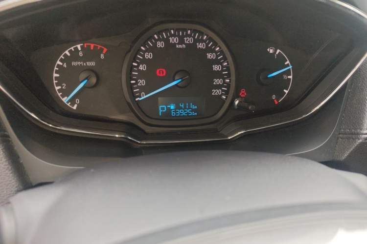 Used Ford Escort 2017 Happiness Edition 1.5L Automatic Fashion Version Odometer Close Up