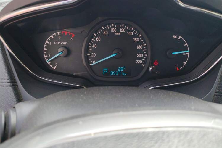 Used Ford Escort 2017 Happiness Edition 1.5L Automatic Fashion Version Odometer Close Up