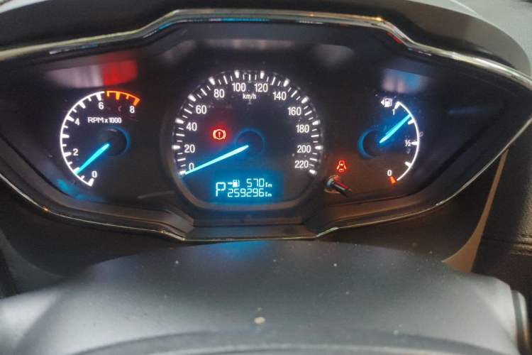 Used Ford Escort 2017 Happiness Edition 1.5L Automatic Fashion Version Odometer Close Up