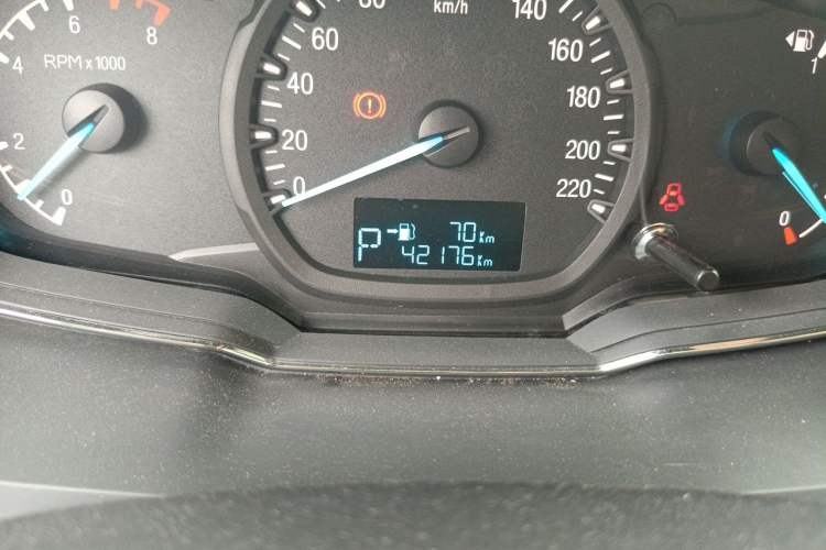 Used Ford Escort 2017 Happiness Edition 1.5L Automatic Fashion Version Odometer Close Up
