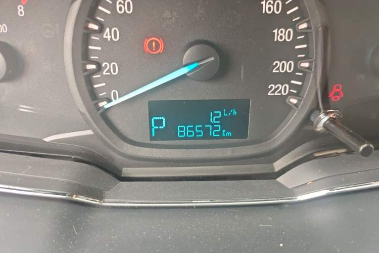 Used Ford Escort 2017 Happiness Edition 1.5L Automatic Fashion Version Odometer Close Up