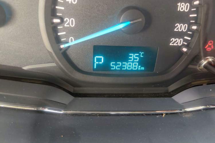 Used Ford Escort 2017 Happiness Edition 1.5L Automatic Fashion Version Odometer Close Up