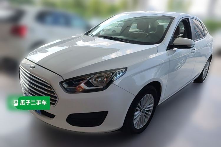 Używany Ford Escort 2017 Revised Version 1.5L Automatic Comfort Edition Guazi used car, China used car export, Used car for sale, Used cars, Cheapest cars for sale