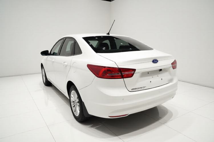 Used Ford Escort 2017 1.5L Automatic Comfort Model Rear Left 45 Deg