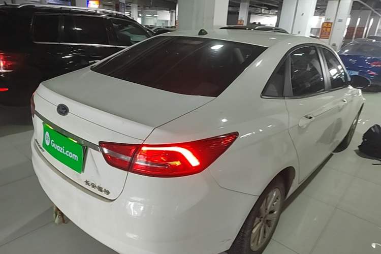 Used Ford Escort 2017 Happiness Edition 1.5L Automatic Fashion Version Rear Right 45 Deg