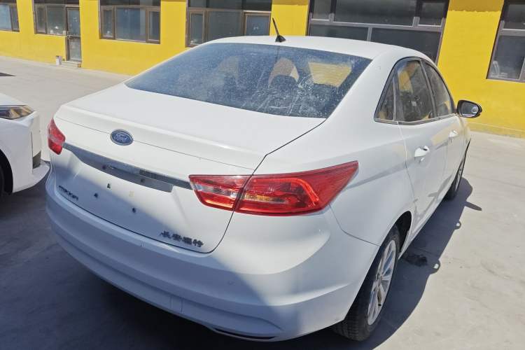 Used Ford Escort 2017 Happiness Edition 1.5L Automatic Fashion Version Rear Right 45 Deg