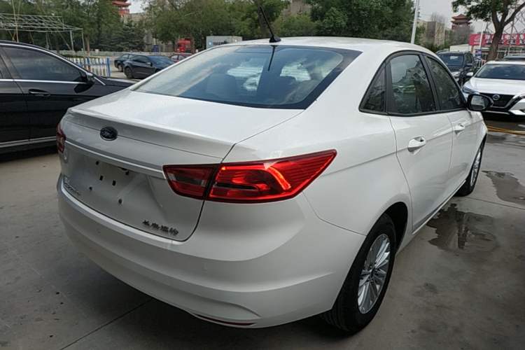 Used Ford Escort 2017 Revised Version 1.5L Manual Comfort Edition Rear Right 45 Deg