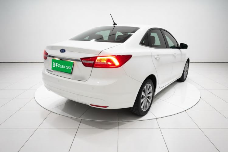 Used Ford Escort 2017 Happy Edition 1.5L Manual Fashion Model Rear Right 45 Deg