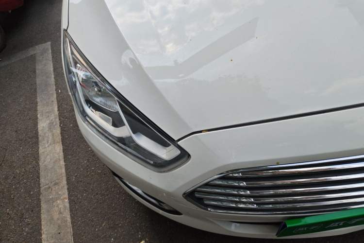 Used Ford Escort 2017 Happiness Edition 1.5L Automatic Fashion Version Right Front Headlight