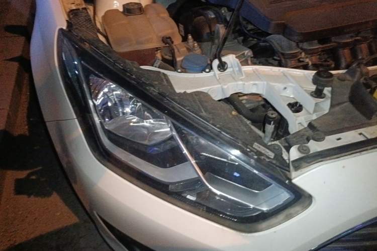 Used Ford Escort 2017 Revised Version 1.5L Automatic Comfort Edition Right Front Headlight