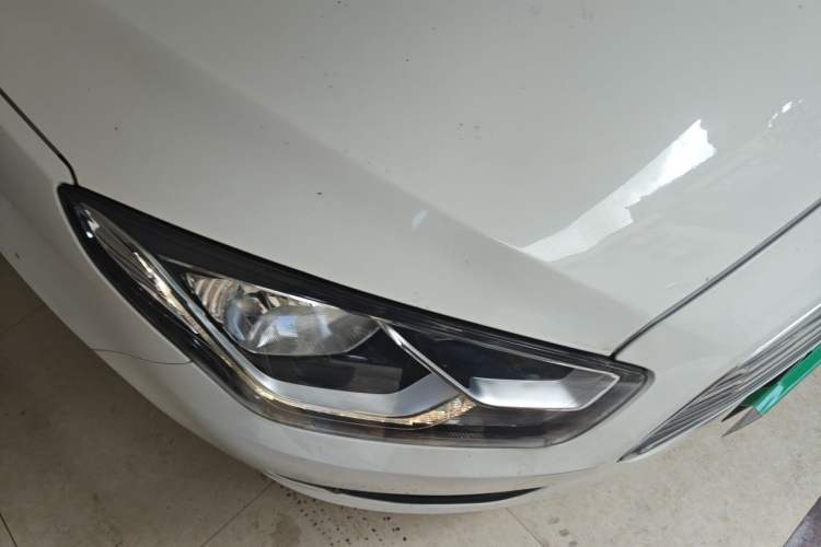 Used Ford Escort 2017 Happiness Edition 1.5L Automatic Fashion Version Right Front Headlight