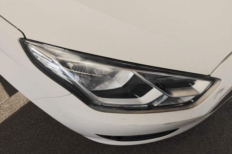 Used Ford Escort 2017 1.5L Automatic Comfort Model Right Front Headlight