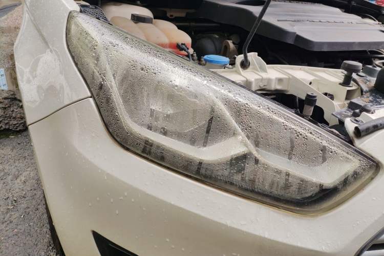 Used Ford Escort 2017 1.5L Automatic Comfort Model Right Front Headlight
