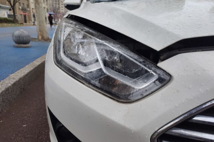 Used Ford Escort 2017 1.5L Automatic Comfort Model Right Front Headlight