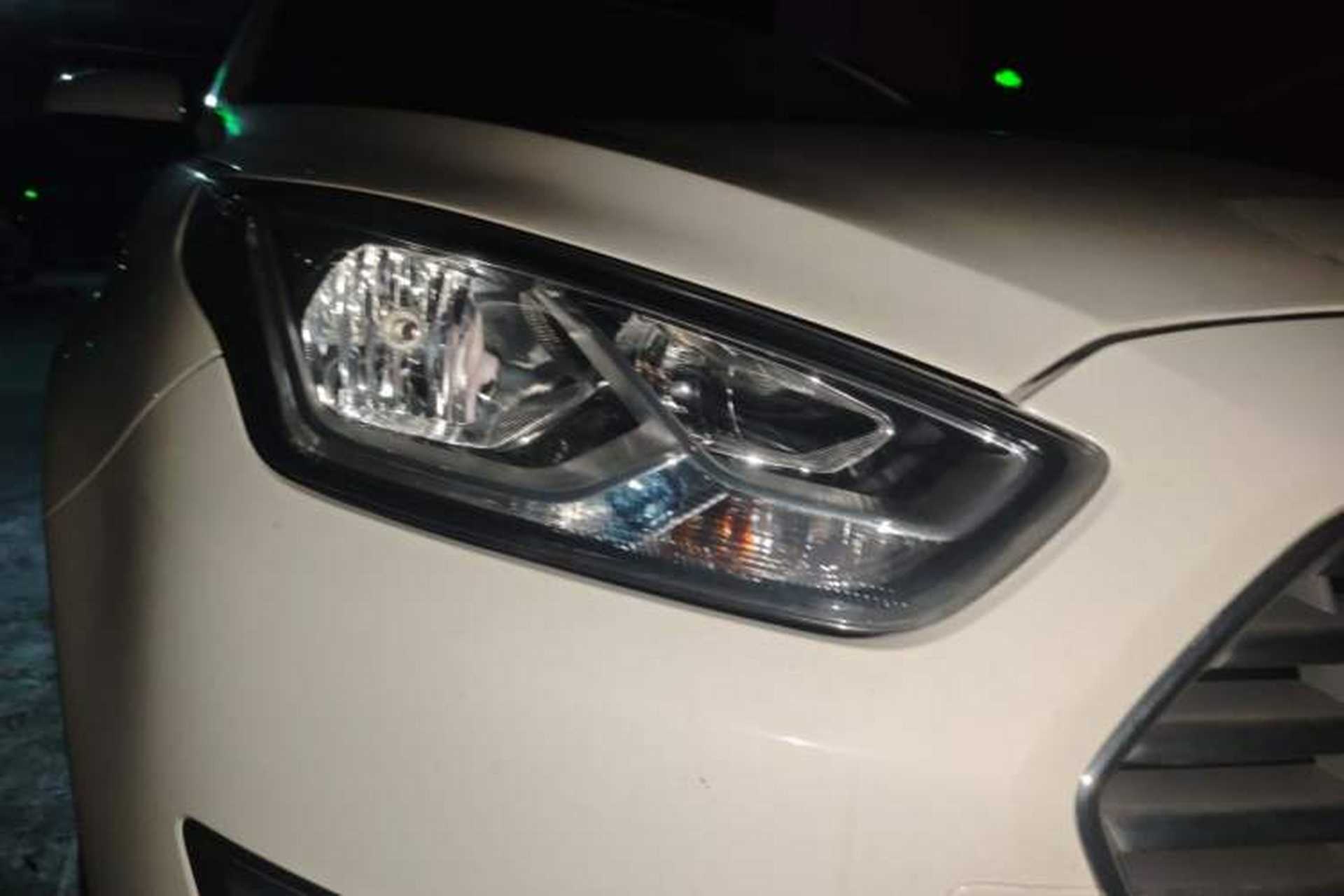 Used Ford Escort 2017 Happiness Edition 1.5L Automatic Fashion Version Right Front Headlight
