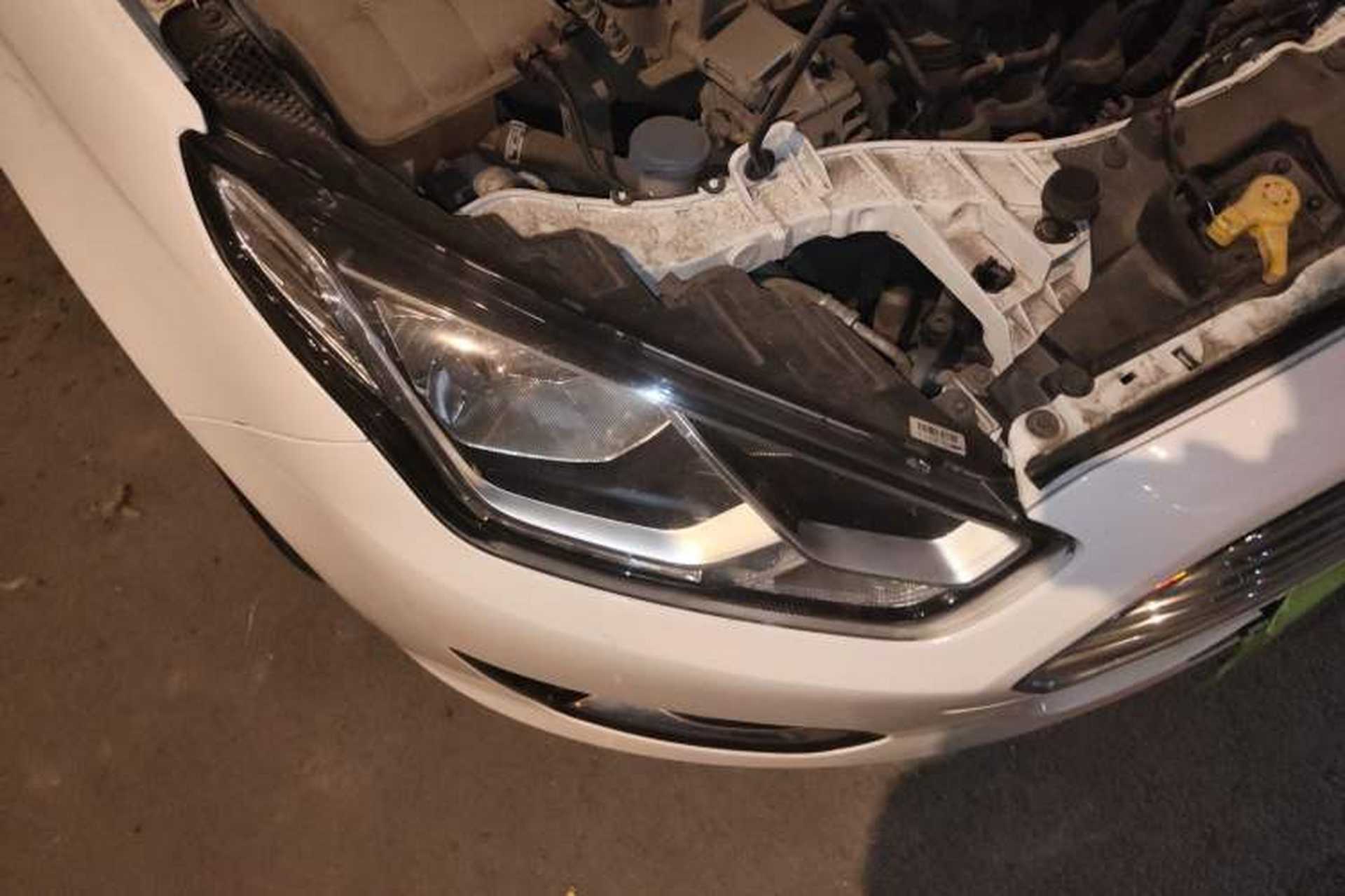 Used Ford Escort 2017 Happiness Edition 1.5L Automatic Fashion Version Right Front Headlight
