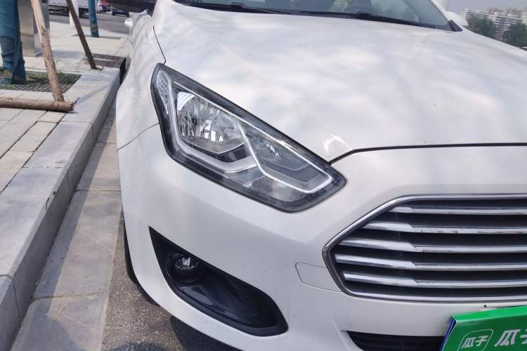 Used Ford Escort 2017 1.5L Manual Comfort Model Right Front Headlight