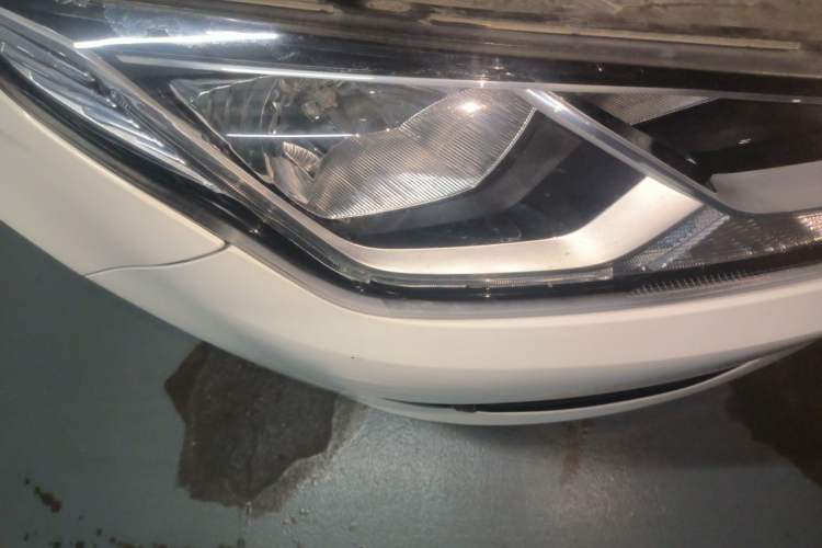 Used Ford Escort 2017 1.5L Manual Comfort Model Right Front Headlight