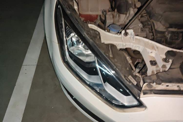 Used Ford Escort 2017 1.5L Manual Comfort Model Right Front Headlight