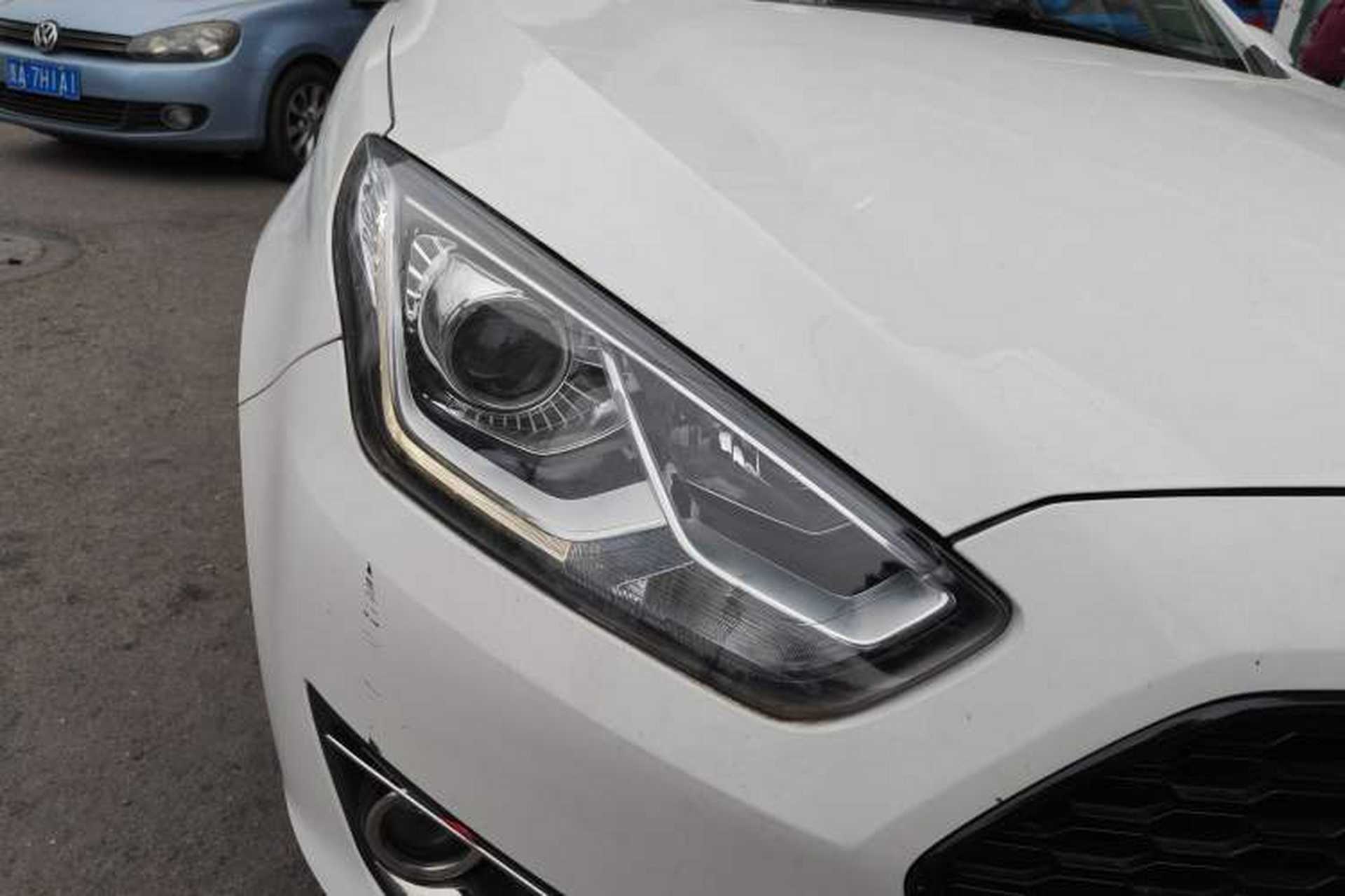 Used Ford Escort 2017 Happiness Edition 1.5L Automatic Fashion Version Right Front Headlight
