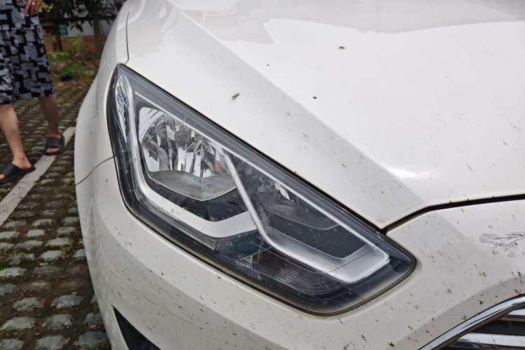 Used Ford Escort 2017 Happiness Edition 1.5L Automatic Fashion Version Right Front Headlight