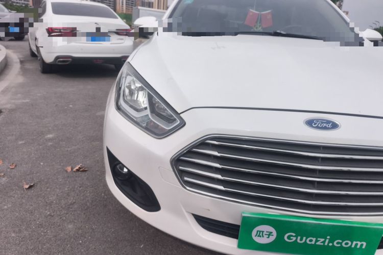 Used Ford Escort 2017 1.5L Automatic Comfort Model Right Front Headlight