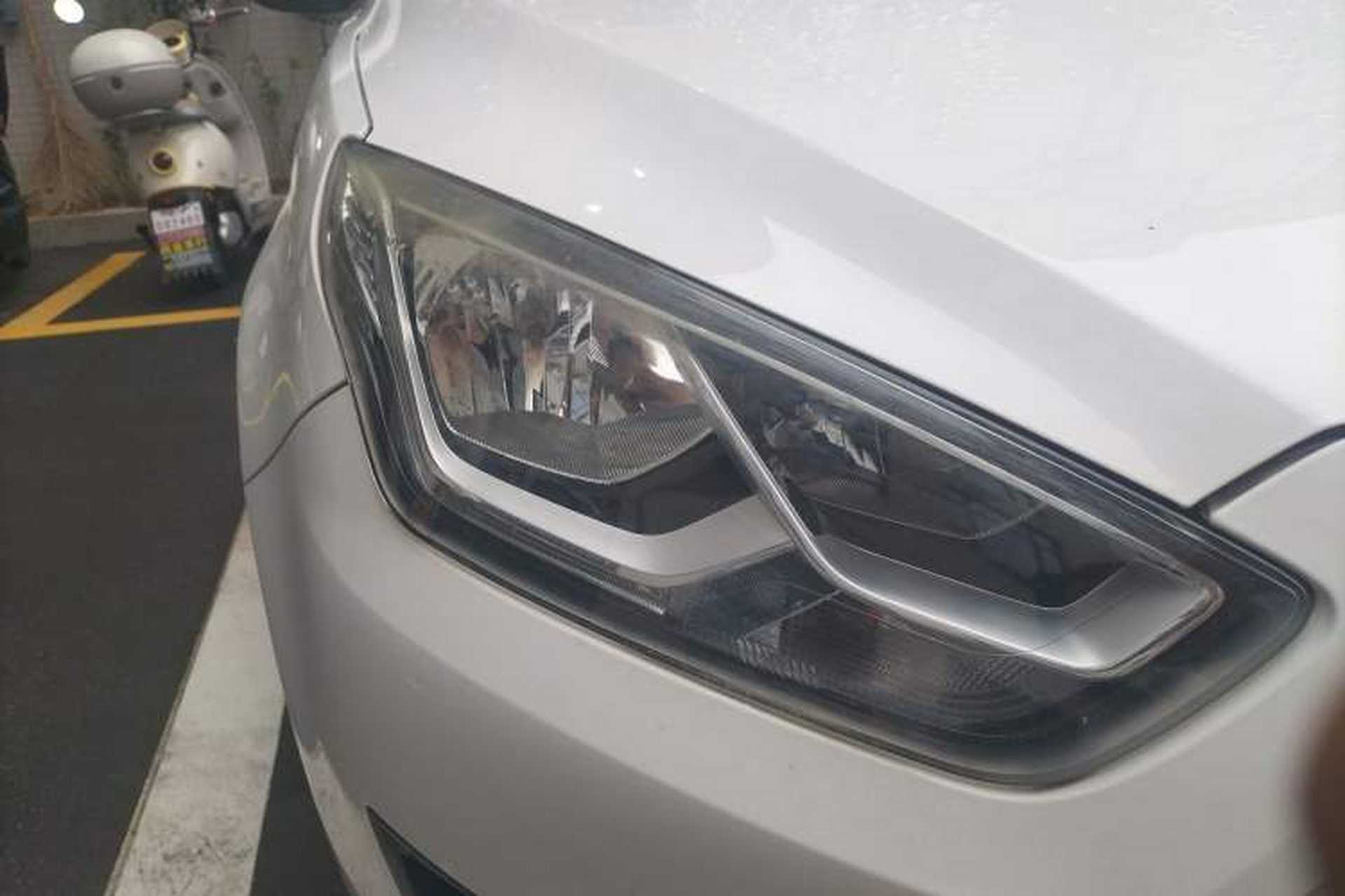 Used Ford Escort 2017 Happiness Edition 1.5L Automatic Fashion Version Right Front Headlight