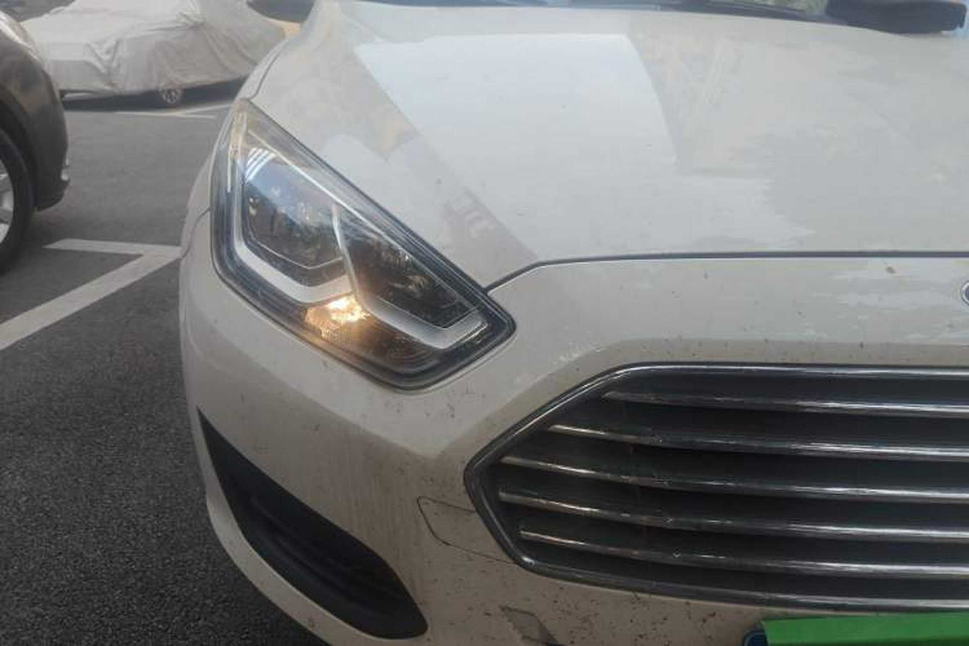 Used Ford Escort 2017 1.5L Automatic Comfort Model Right Front Headlight