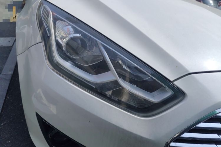 Used Ford Escort 2017 1.5L Automatic Comfort Model Right Front Headlight