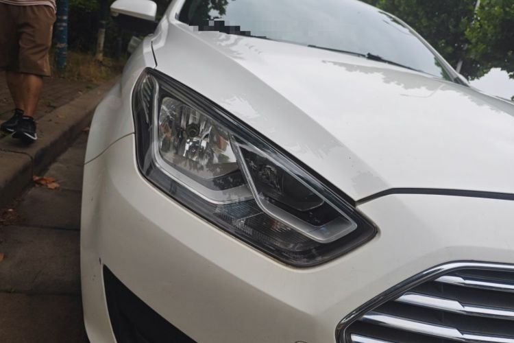 Used Ford Escort 2017 Revised Version 1.5L Automatic Comfort Edition Right Front Headlight