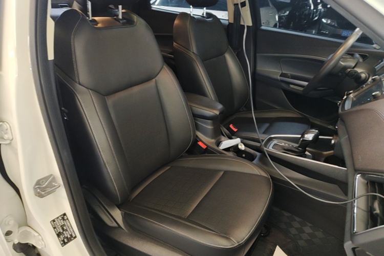 Used Ford Escort 2017 Happiness Edition 1.5L Automatic Fashion Version Right Front Seat