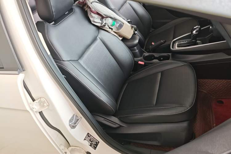 Used Ford Escort 2017 Happiness Edition 1.5L Automatic Fashion Version Right Front Seat