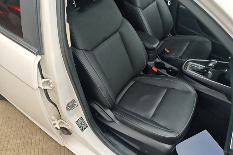 Used Ford Escort 2017 Happiness Edition 1.5L Automatic Fashion Version Right Front Seat
