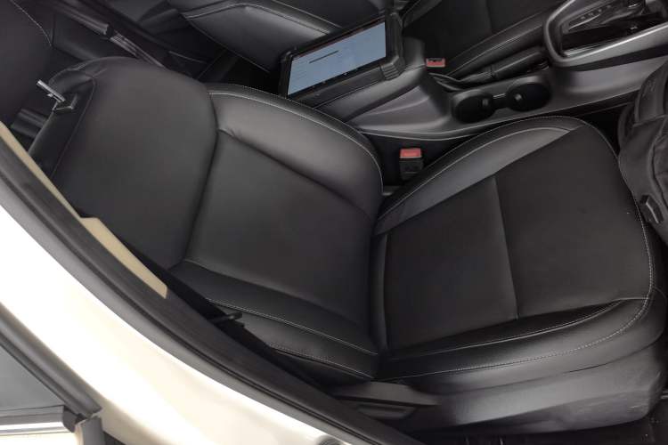 Used Ford Escort 2017 Happiness Edition 1.5L Automatic Fashion Version Right Front Seat