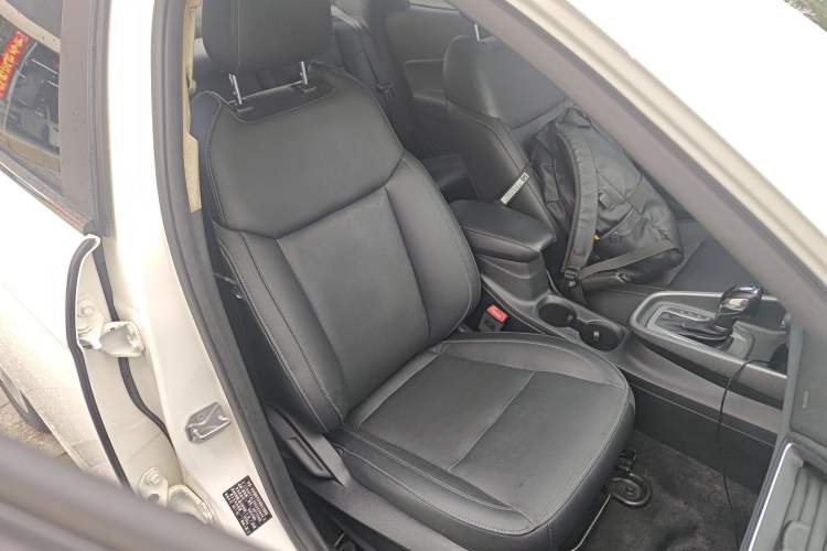 Used Ford Escort 2017 Happiness Edition 1.5L Automatic Fashion Version Right Front Seat