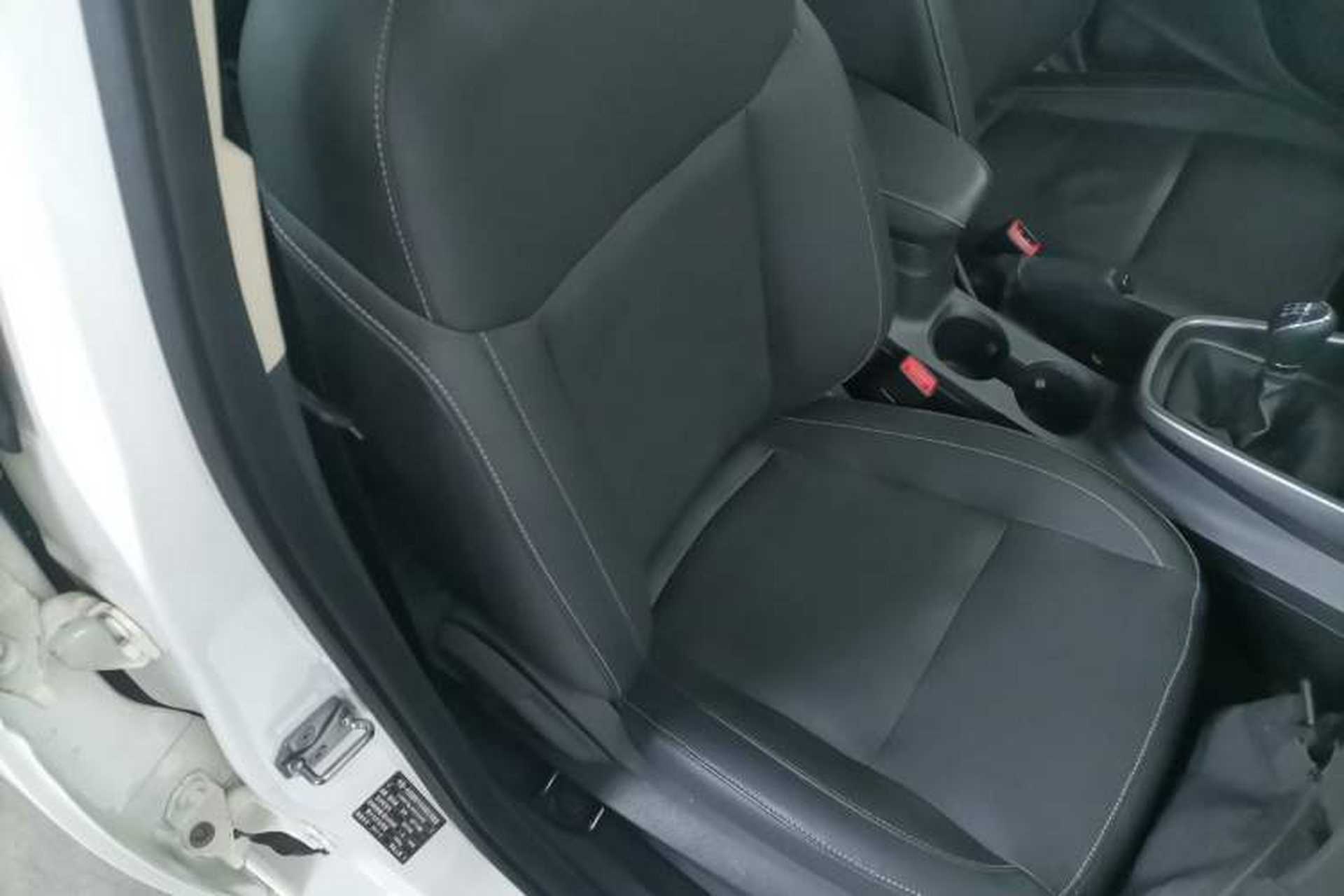 Used Ford Escort 2017 Happy Edition 1.5L Manual Fashion Model Right Front Seat